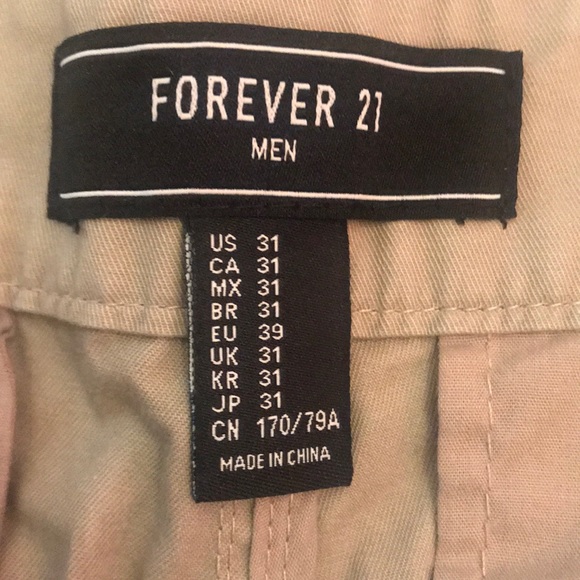 Forever 21 Men shorts - Picture 2 of 3
